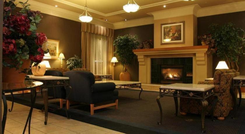The Glenmore Inn & Convention Centre Κάλγκαρι Εξωτερικό φωτογραφία